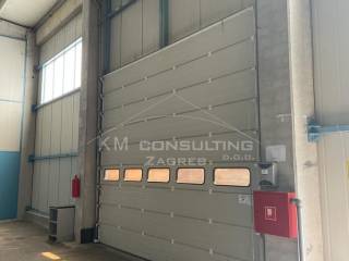 Hall, Lease, Lekenik, Lekenik