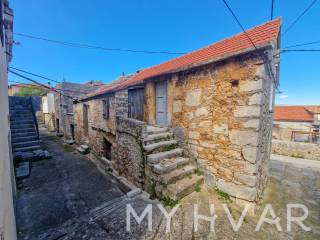 Kamena kuca, Prodaja, Stari grad, Vrbanj