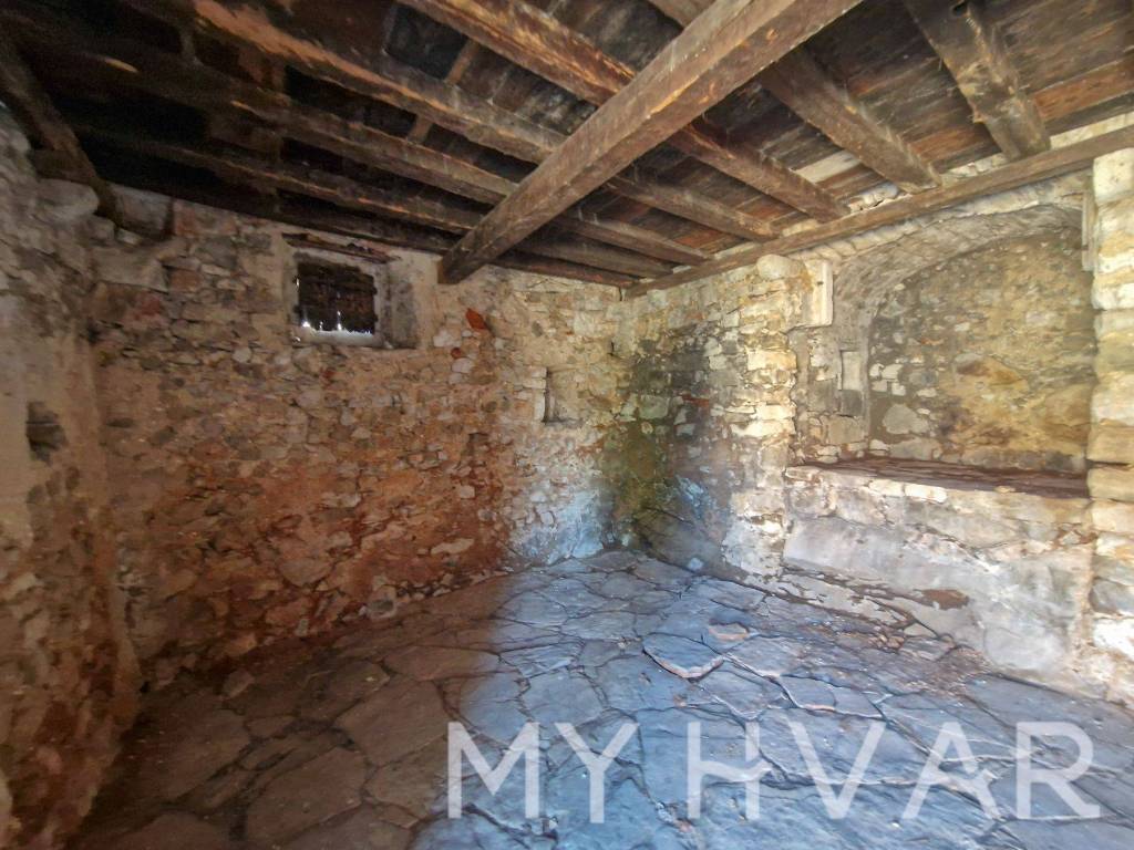 Kamena kuca, Prodaja, Stari grad, Vrbanj