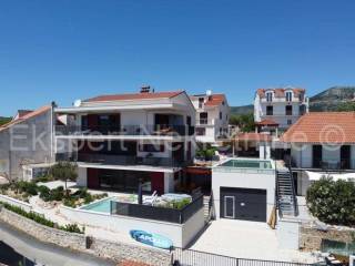 House with apartments, Sale, Seget, Seget Vranjica