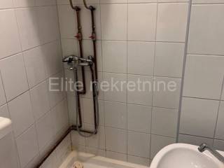 Ured, Najam, Rijeka, Zapad