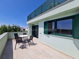 Apartmanska kuca, Prodaja, Nin, Zaton