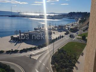 Flat in a building, Sale, Split, Split
