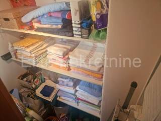 Stan u zgradi, Prodaja, Pula, Pula