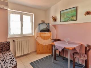 House with apartments, Sale, Pula, Pula
