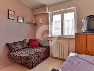House with apartments, Sale, Pula, Pula