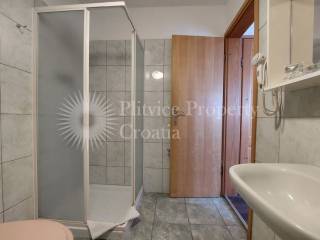Hotel, Sale, Rakovica, Rakovica