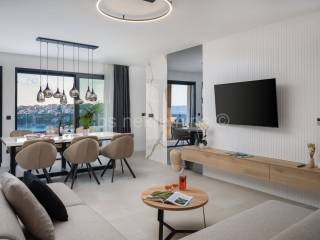 Luxury villa, Sale, Okrug, Okrug Gornji