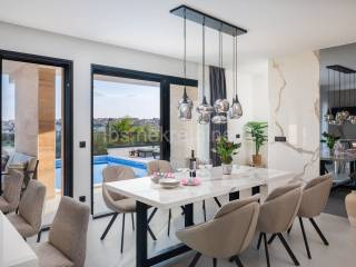 Luxury villa, Sale, Okrug, Okrug Gornji