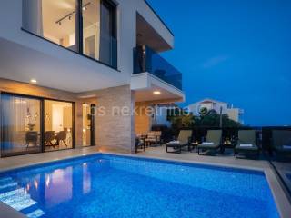 Luxury villa, Sale, Okrug, Okrug Gornji