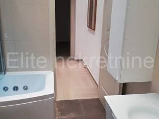 Stan u zgradi, Prodaja, Opatija, Opatija