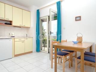 House with apartments, Sale, Bol, Bol