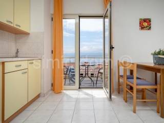 House with apartments, Sale, Bol, Bol
