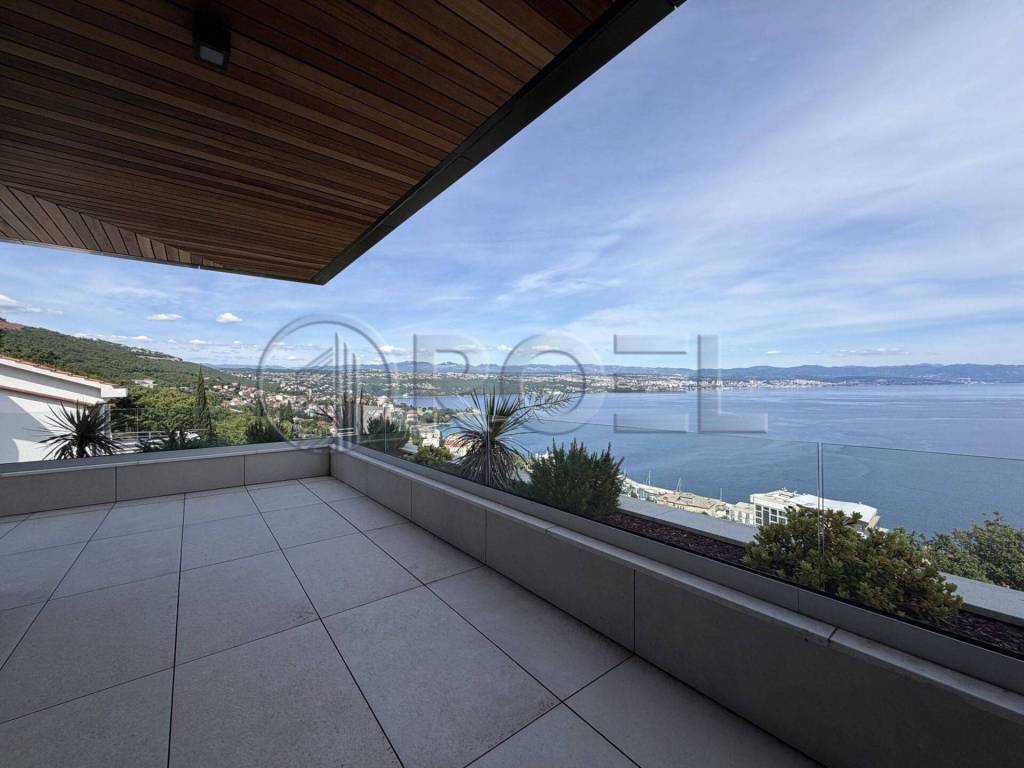 Opatija, Opatija