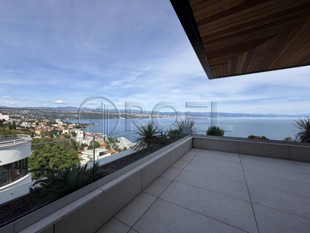 Opatija, Opatija