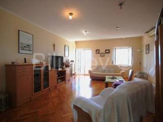 Residential-commercial property, Sale, Omiš, Mimice