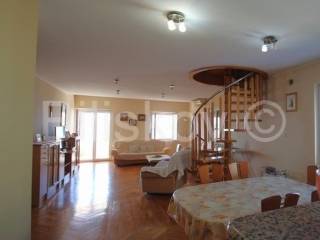 Residential-commercial property, Sale, Omiš, Mimice