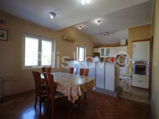 Residential-commercial property, Sale, Omiš, Mimice