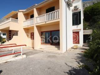 Residential-commercial property, Sale, Omiš, Mimice
