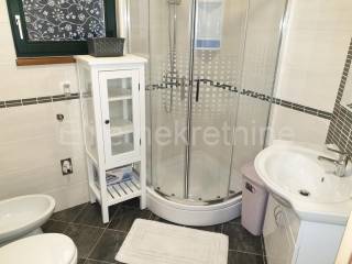 Flat in a house, Rent, Rijeka, Sjever