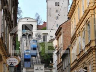 Flat in older building, Sale, Zagreb, Donji Grad