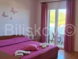 Flat in a house, Sale, Jelsa, Zavala