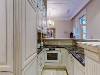 Flat in a building, Sale, Zagreb, Donji Grad