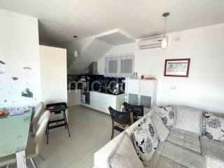 Apartment by the sea, Sale, Okrug, Okrug Gornji