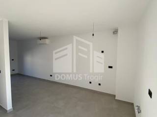 Flat in a new building, Sale, Split - Okolica, Slatine