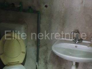 Hall, Rent, Rijeka, Zapad