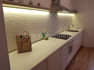 Flat in a building, Rent, Rijeka, Centar
