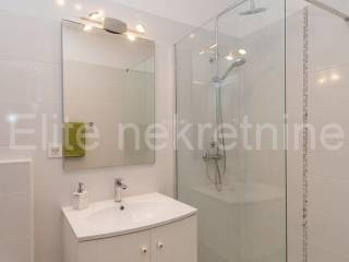 Flat in a building, Rent, Rijeka, Centar