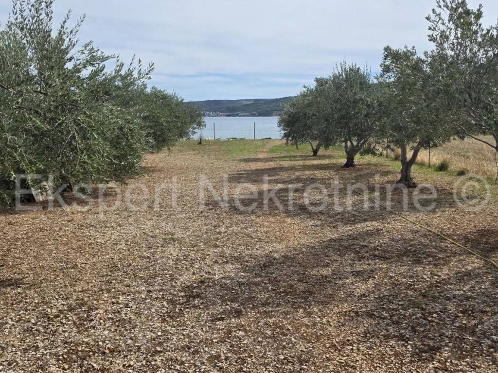 Trogir - Okolica, Divulje