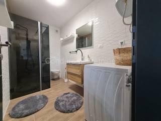 House with apartments, Sale, Vrsi, Vrsi