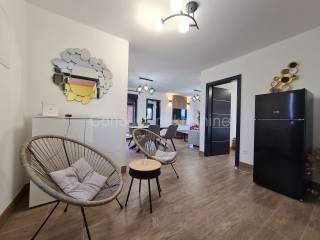 House with apartments, Sale, Vrsi, Vrsi