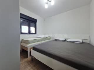 House with apartments, Sale, Vrsi, Vrsi