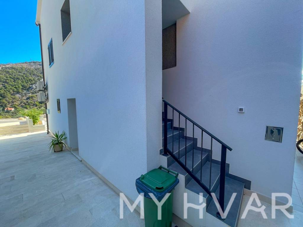 Hvar, Hvar