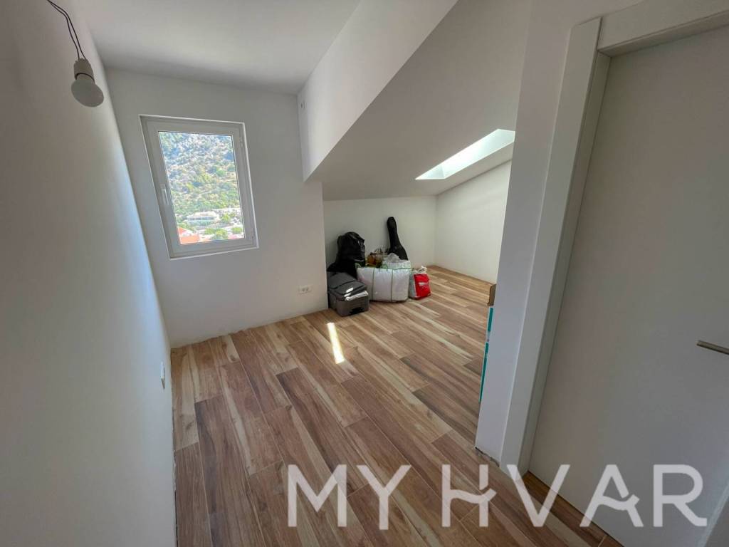 Hvar, Hvar
