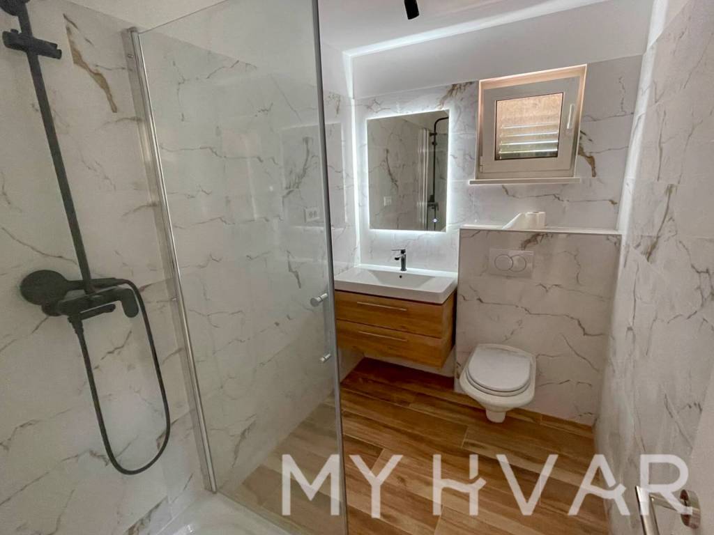 Hvar, Hvar