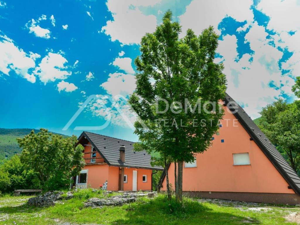 Nekretnina za odmor, Prodaja, Gracac, Kijani