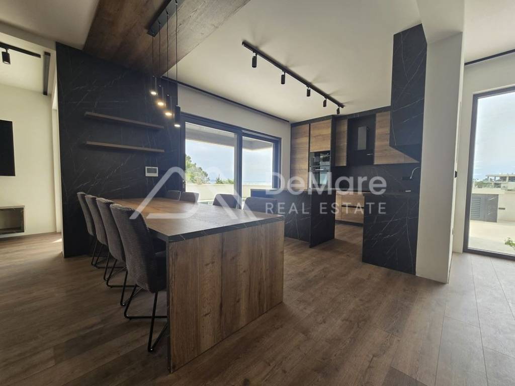 Luksuzna vila, Prodaja, Privlaka, Privlaka