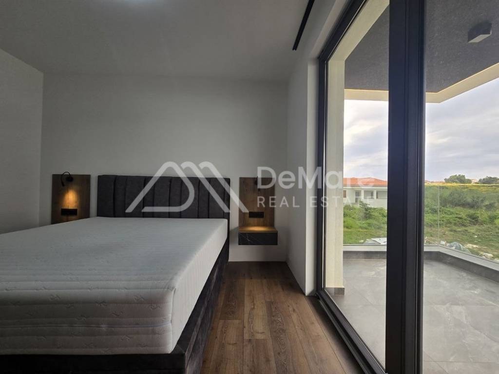 Luksuzna vila, Prodaja, Privlaka, Privlaka