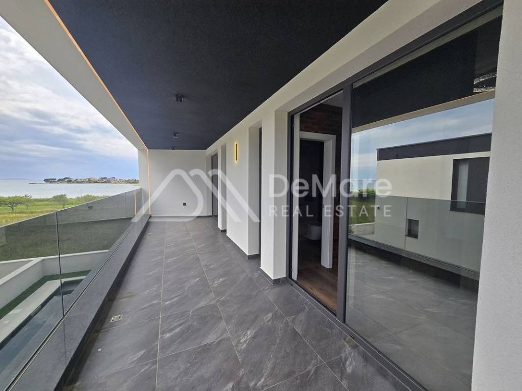 Luksuzna vila, Prodaja, Privlaka, Privlaka