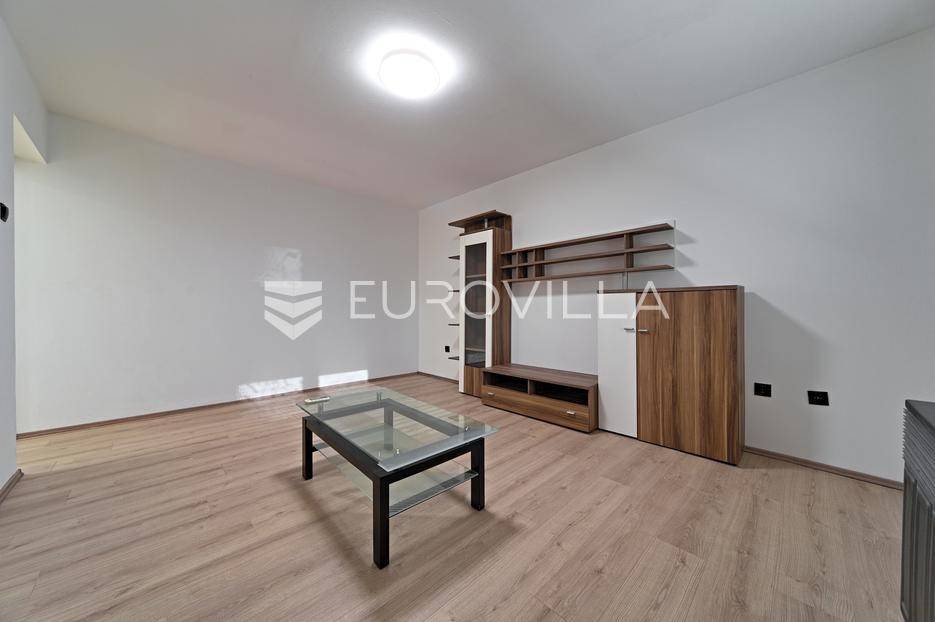 Fotografija opaženog stana