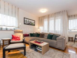 Stan u zgradi, Prodaja, Zagreb, Donja Dubrava