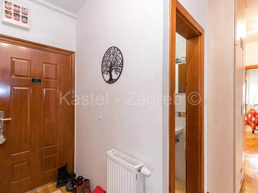 Stan u zgradi, Prodaja, Zagreb, Donja Dubrava
