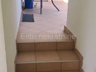 Stan u zgradi, Najam, Kastav, Cikovici