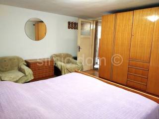 Flat in a house, Sale, Split, Split