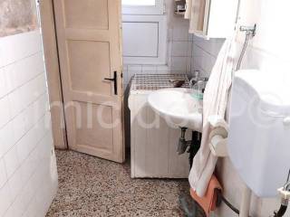 Flat in a house, Sale, Split, Split