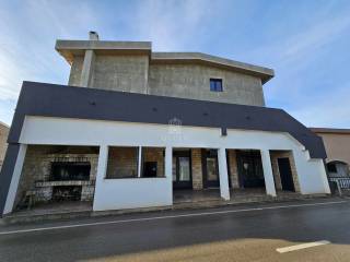 Residential-commercial property, Sale, Vir, Vir